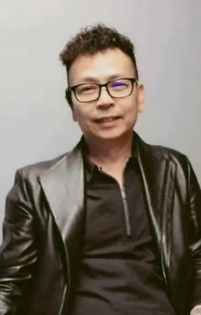 吴逢逢