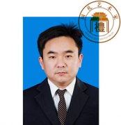李强