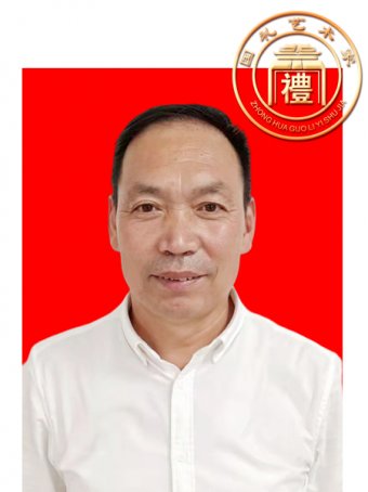 董鹤云