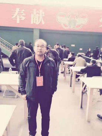 杜伟