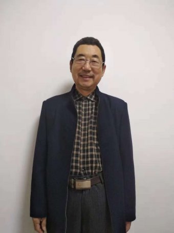 李新泽