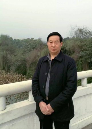 李乾