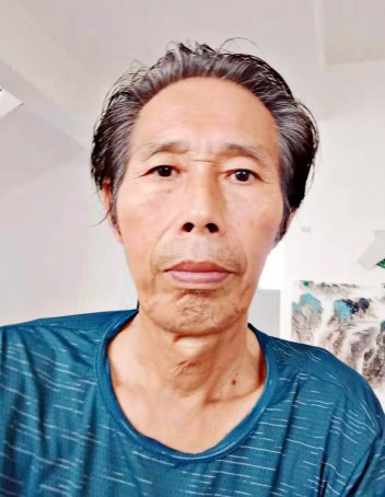 黄春成