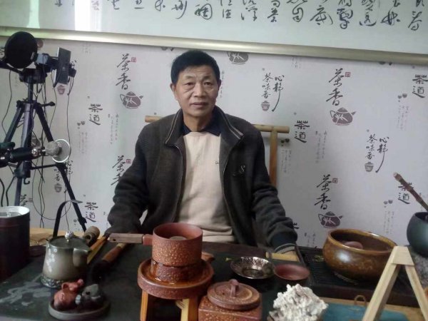 岳新建