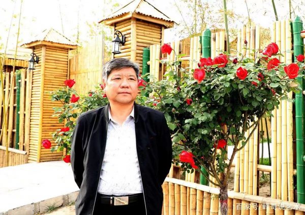 刘世坤