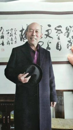 侯家辉