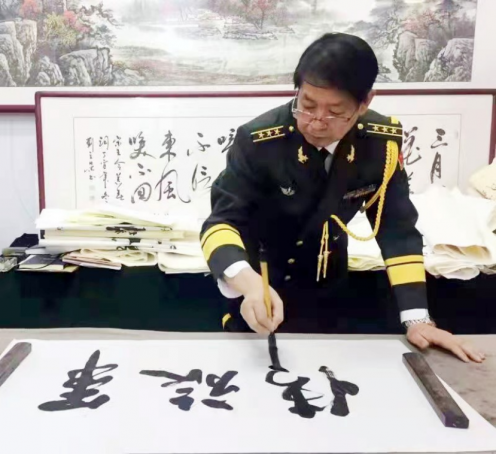 刘立荣
