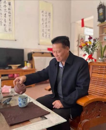 何松芳